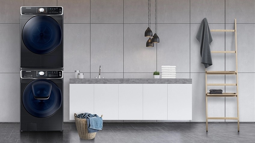 직렬(스태킹) 설치 — 세탁기 위에 건조기를 올려 공간을 절약하는 가장 일반적인 방식