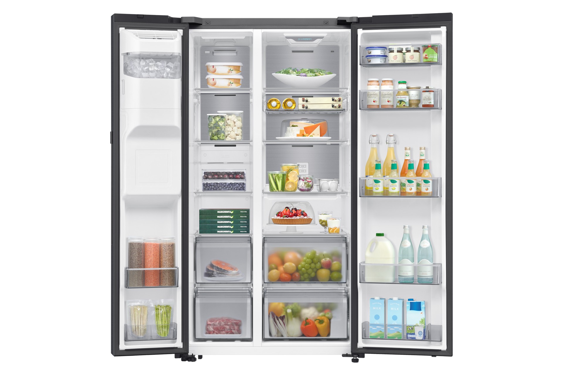 양문형 냉장고 내부 - 왼쪽이 냉동실, 오른쪽이 냉장실인 좌냉동/우냉장 구조