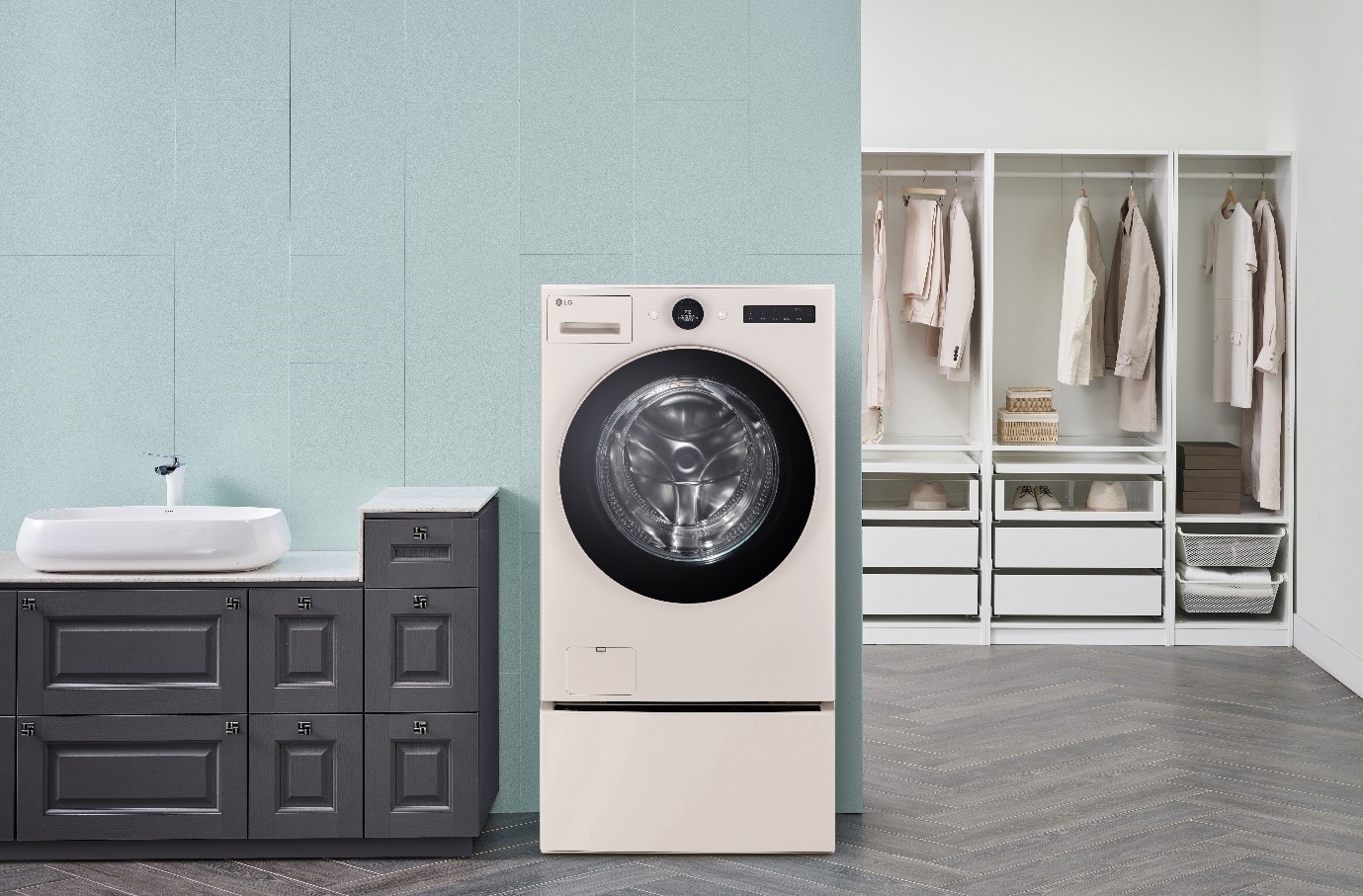 LG 워시콤보 — 세탁기 1대 공간에 세탁과 건조를 모두 해결하는 올인원 세탁건조기. 세탁실에 이 한 대만 있으면 된다